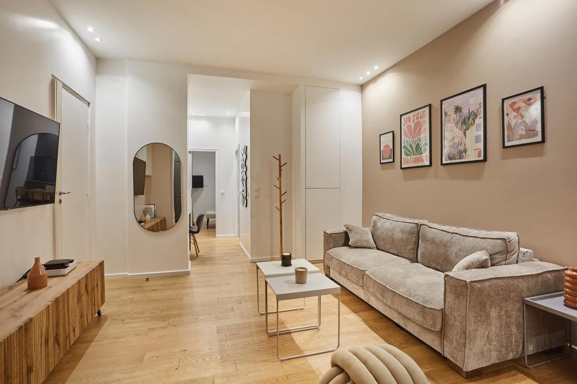 Appartement New 2 Bedrooms Center Of By Prestige Parijs
